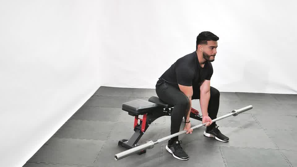 Barbell Concentration Curl (Close Grip) Demonstration