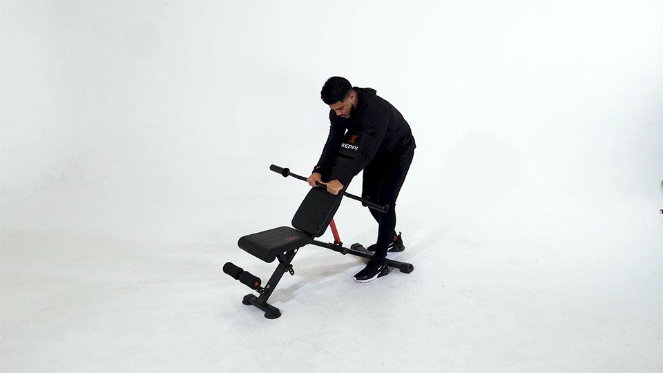 EZ Bar Preacher Curl (Reverse Grip) Demonstration