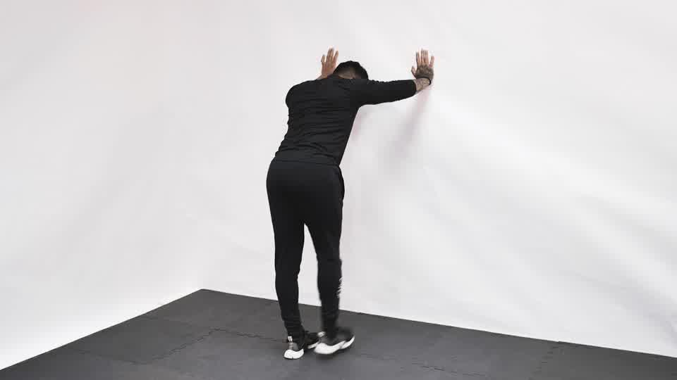 Glute Kickback Demonstration