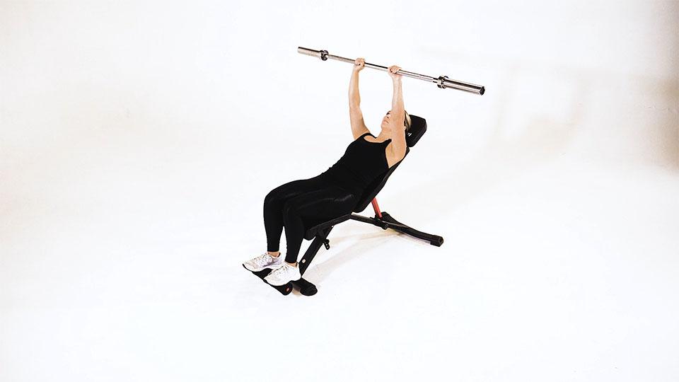 Barbell Incline Bench Press (Close Grip) Demonstration
