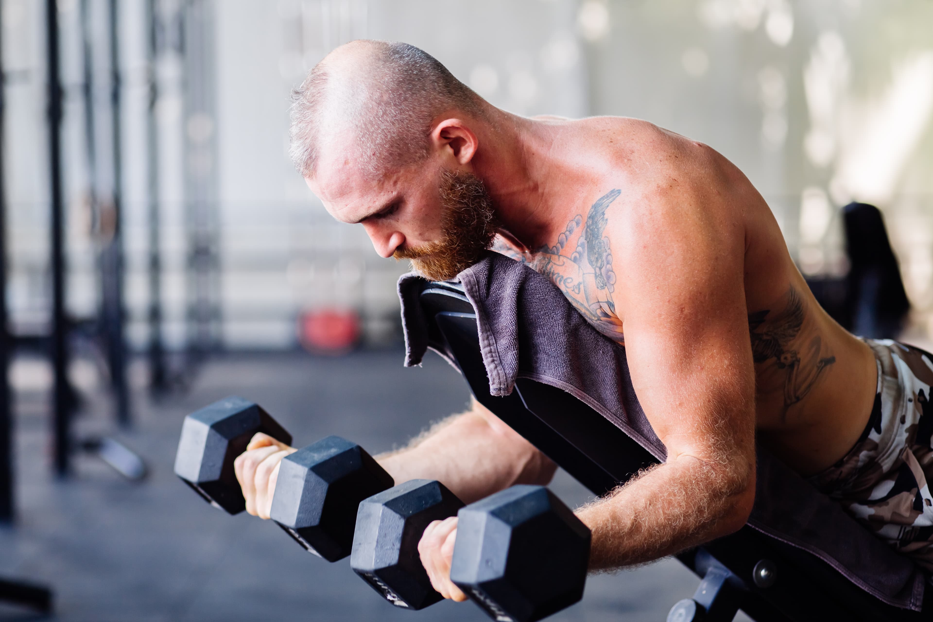 7 Best AI-Powered Progressive Overload Workout Trackers Of 2026 For Automated Strength And Muscle Gains