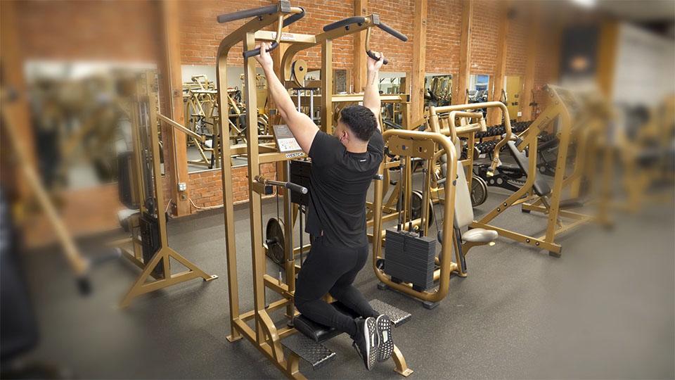 Machine Assisted Chin-Upbanner