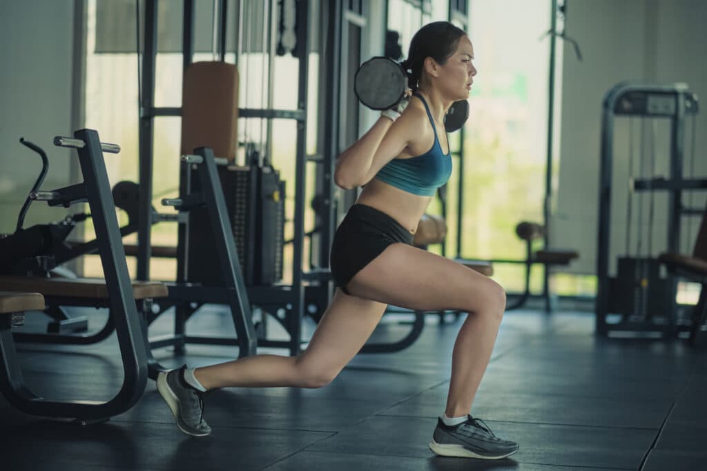 woman-exercising-gym
