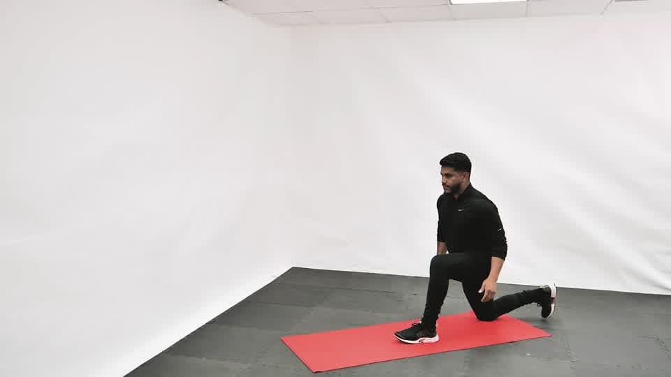 Warrior High Lunge view 3