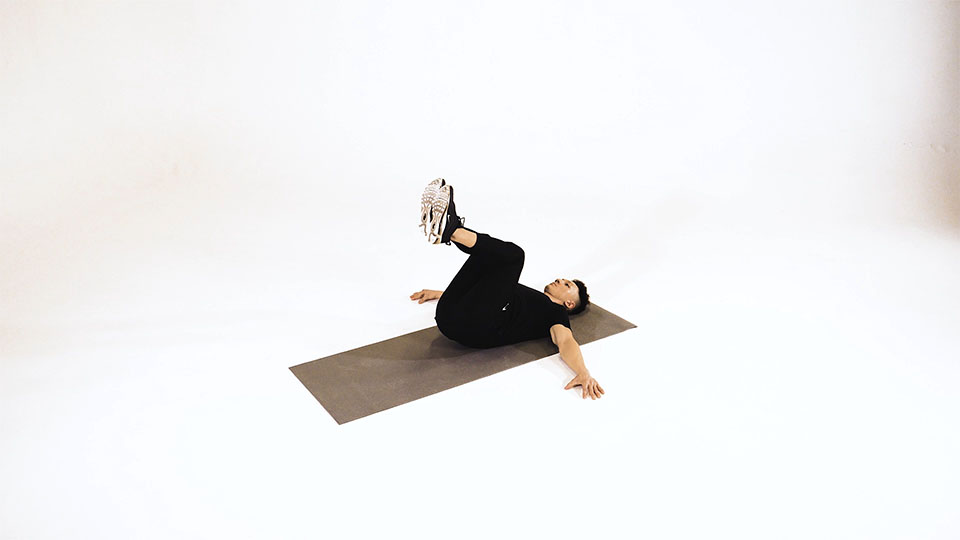 Abdominal Hip Roll exercise