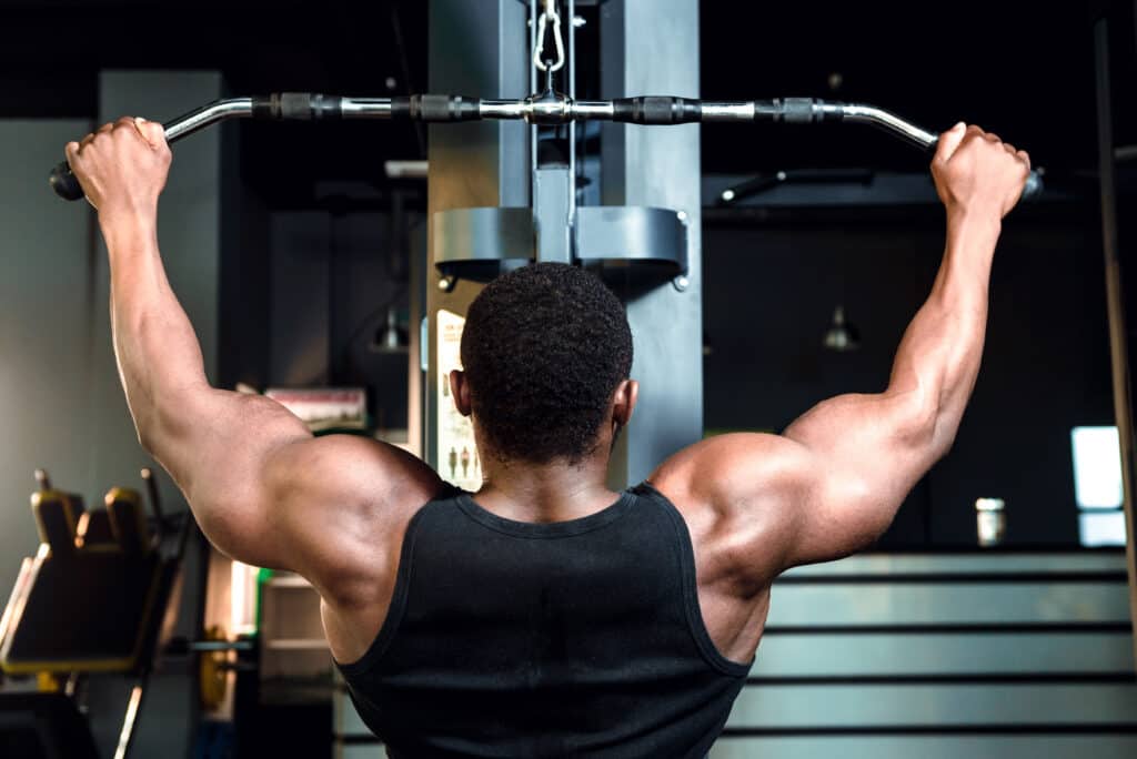 man doing lat pulldown